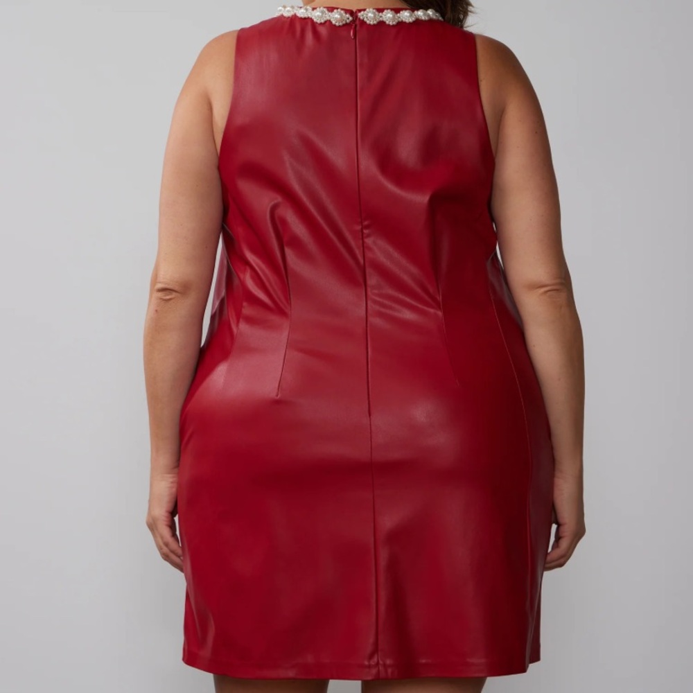 NY&Co Sleeveless Pearl Neck Vegan Leather Mini Dress - Picture 7 of 10